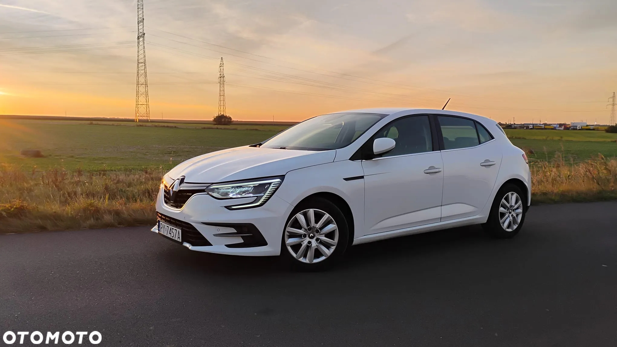 Renault Megane 1.5 Blue dCi Intens - 13