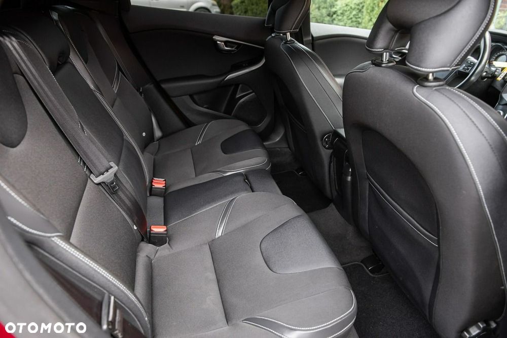 Volvo V40 D4 Kinetic - 8