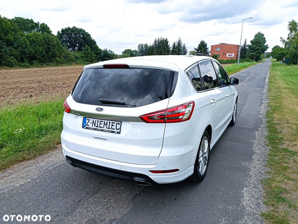 Ford S-Max 2.0 TDCi Titanium PowerShift - 38