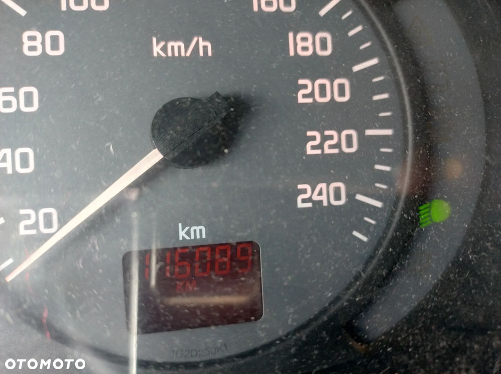 Renault Megane 1.4 RN 16V - 6