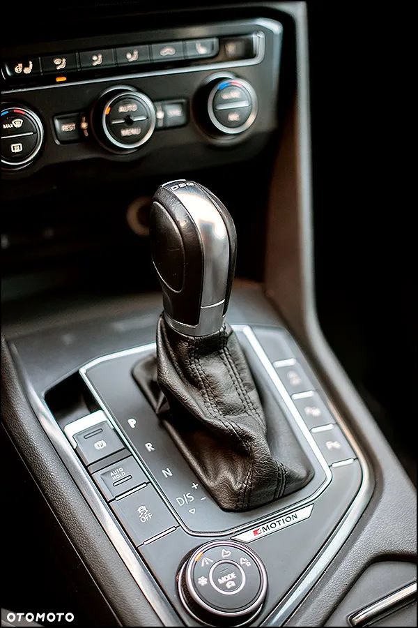 Volkswagen Tiguan 2.0 TDI 4Mot Sport&Style DSG - 28