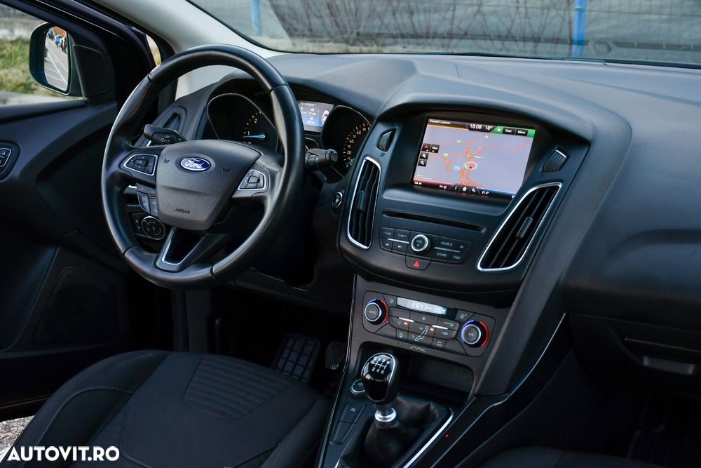 Ford Focus 1.5 TDCi DPF Start-Stopp-System Titanium - 17