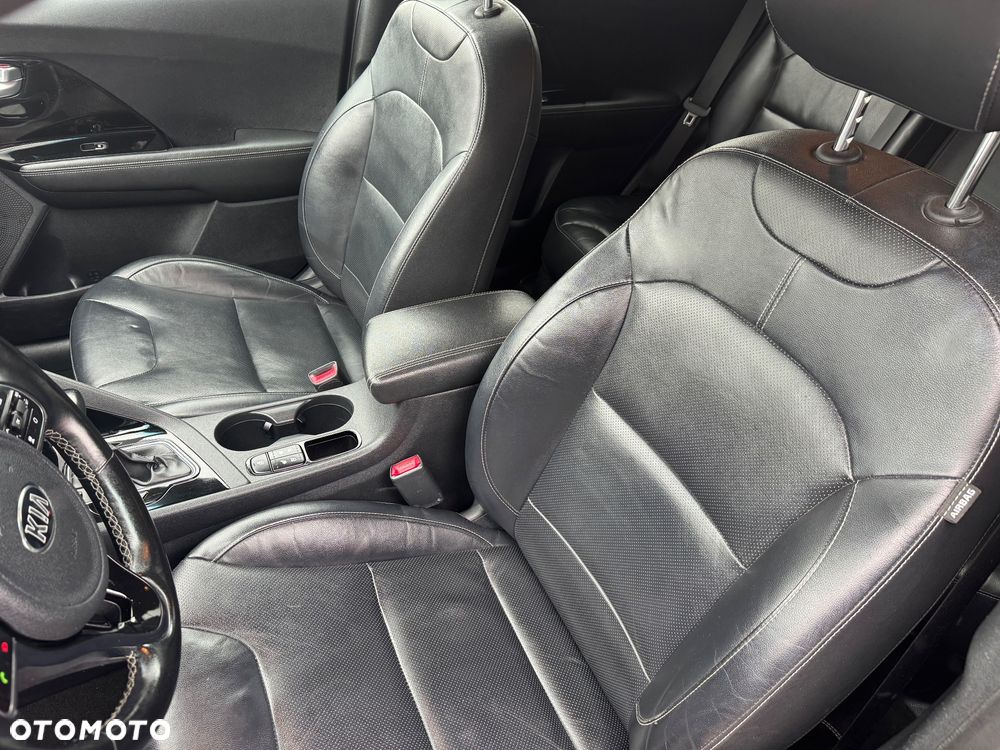 Kia Niro 1.6 GDI HEV 2WD OPF Edition 7 - 14