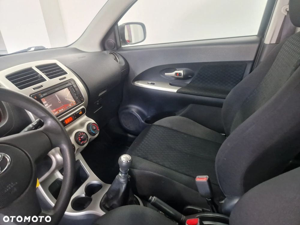 Toyota Urban Cruiser - 22