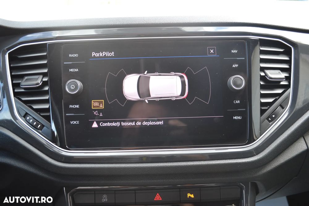 Volkswagen T-ROC 2.0 TDI 4Mot DSG Sport - 24