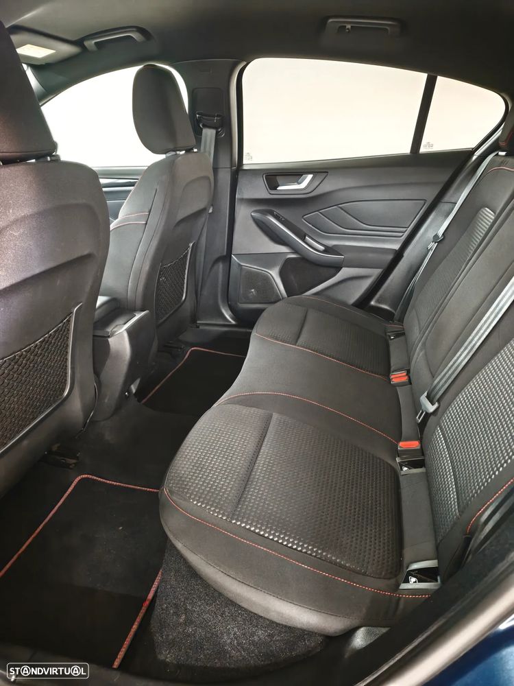 Ford Focus 1.0 EcoBoost MHEV ST-Line Aut. - 21