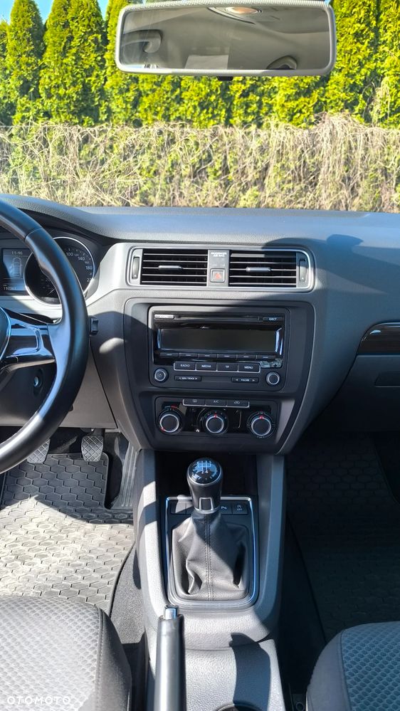 Volkswagen Jetta 2.0 TDI DPF BMT Comfortline - 13