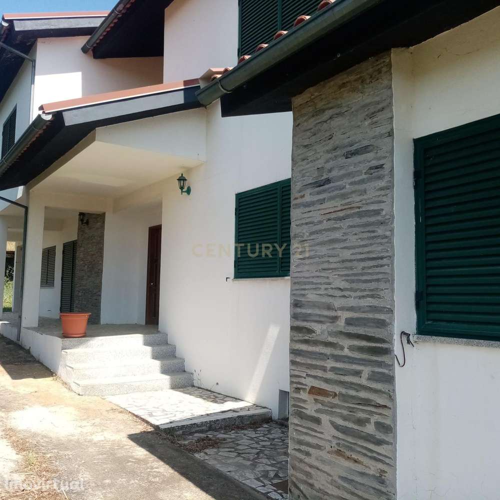 Magnífica Moradia T5 para venda na aldeia da Réfega- Bragança - Grande imagem: 5/48