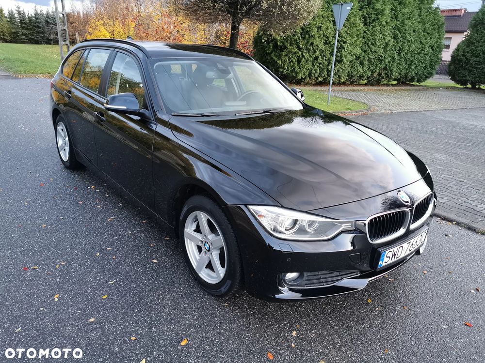 BMW Seria 3 320d Touring xDrive - 9