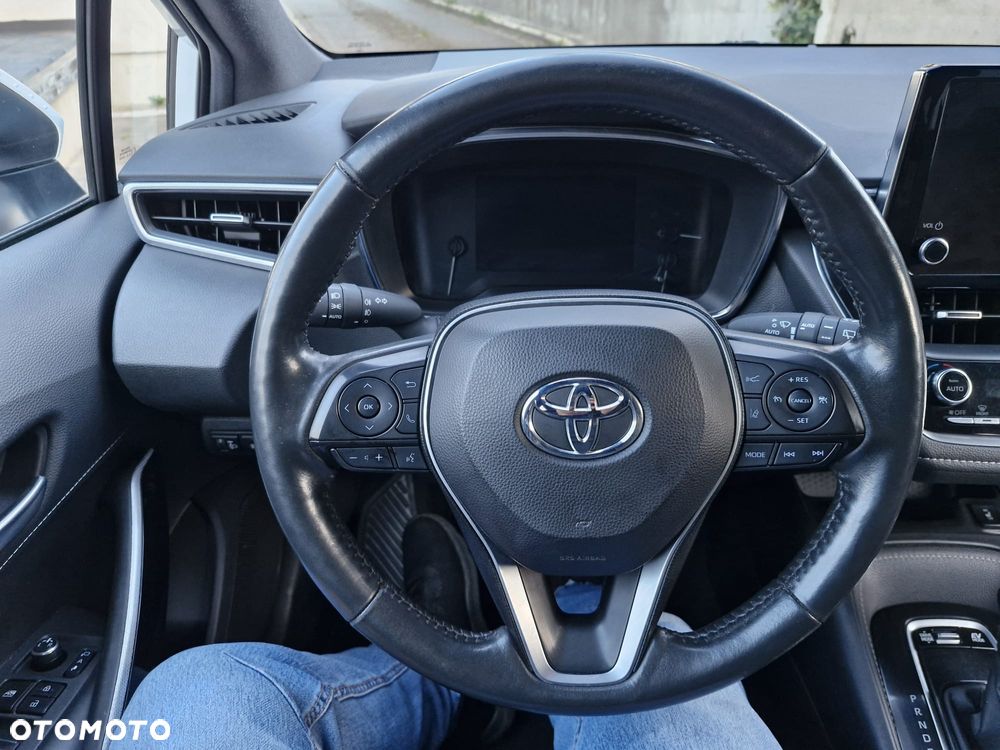 Toyota Corolla 1.8 Hybrid Comfort - 13