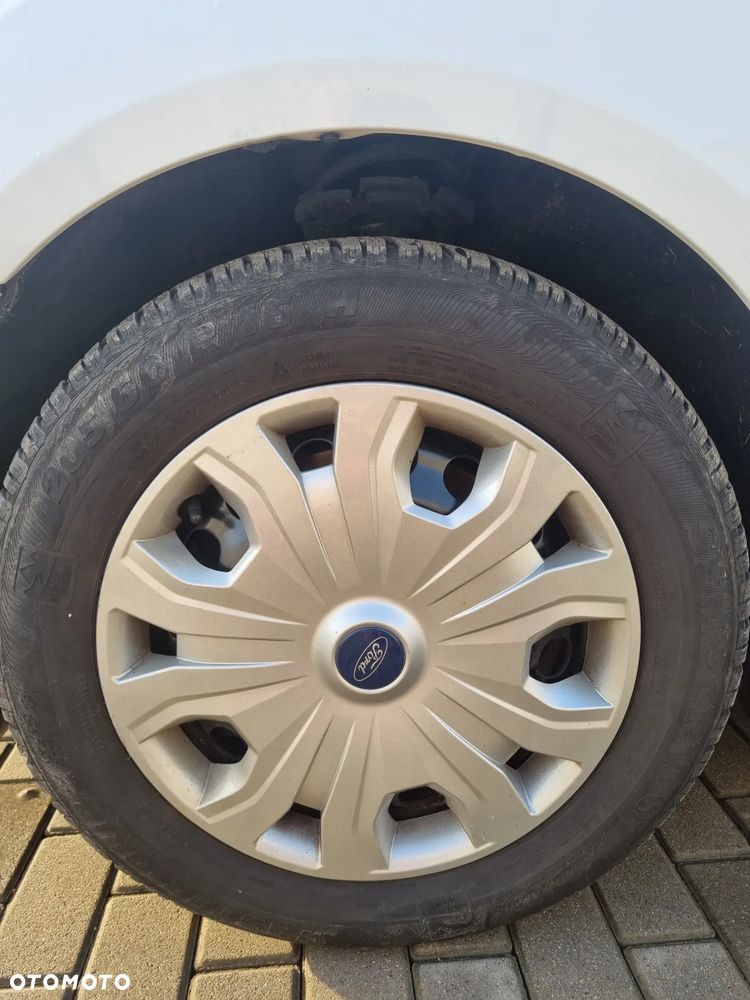 Ford Transit Connect - 9