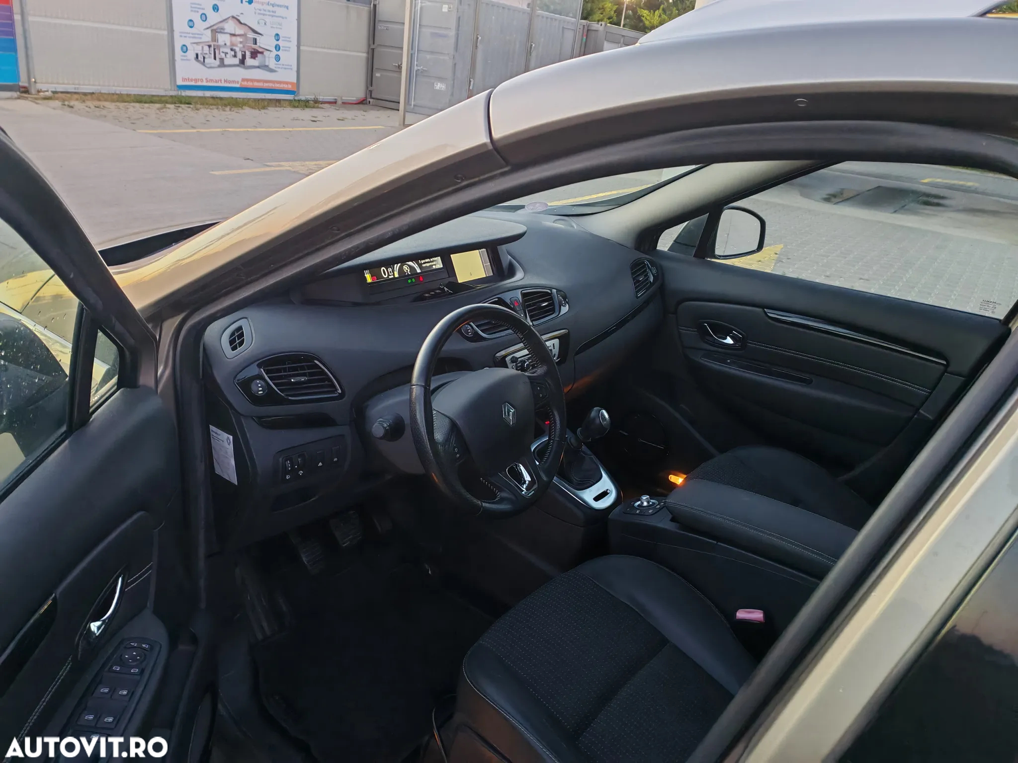 Renault Scenic ENERGY TCe 115 Bose Edition - 18