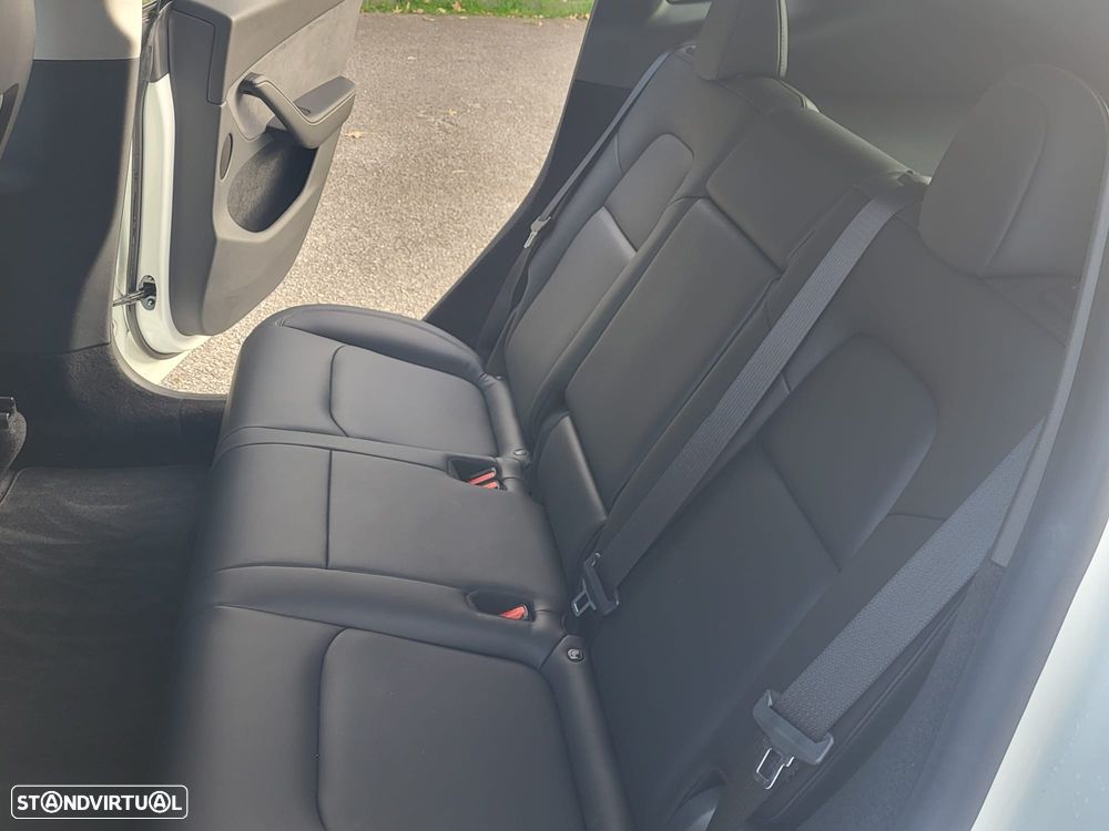 Tesla Model Y Standard - 8