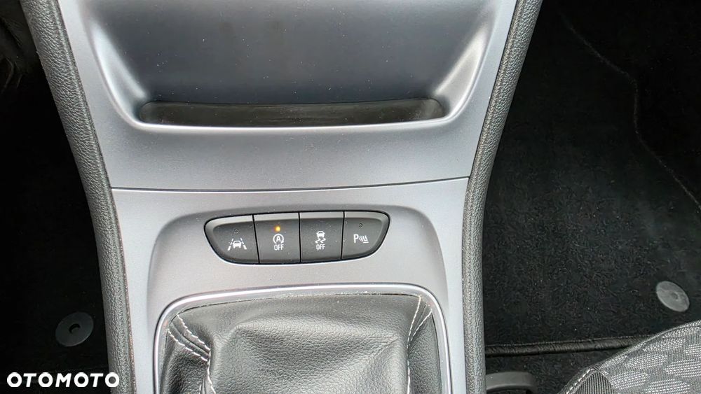 Opel Astra 1.6 D (CDTI) Start/Stop Business - 16