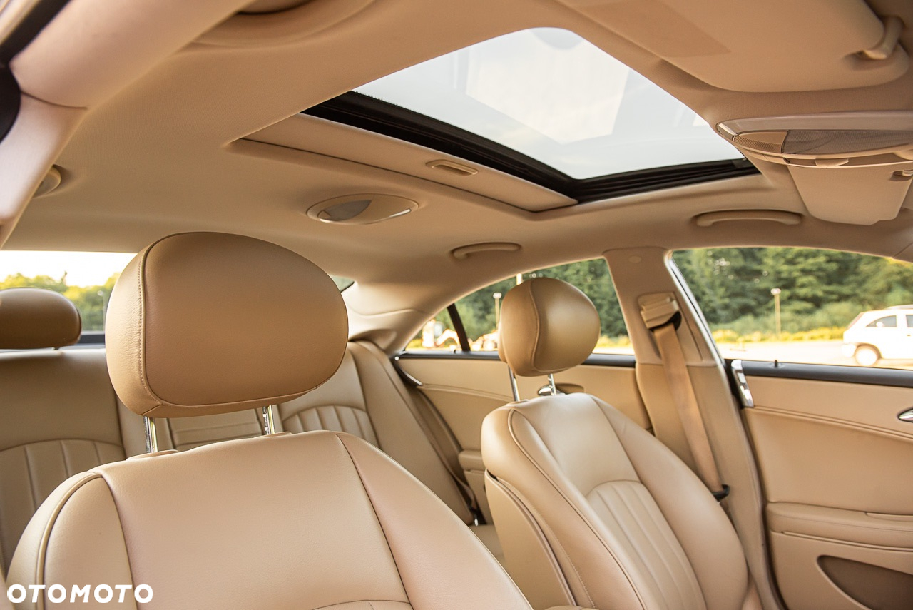 Mercedes-Benz CLS 500 - 33