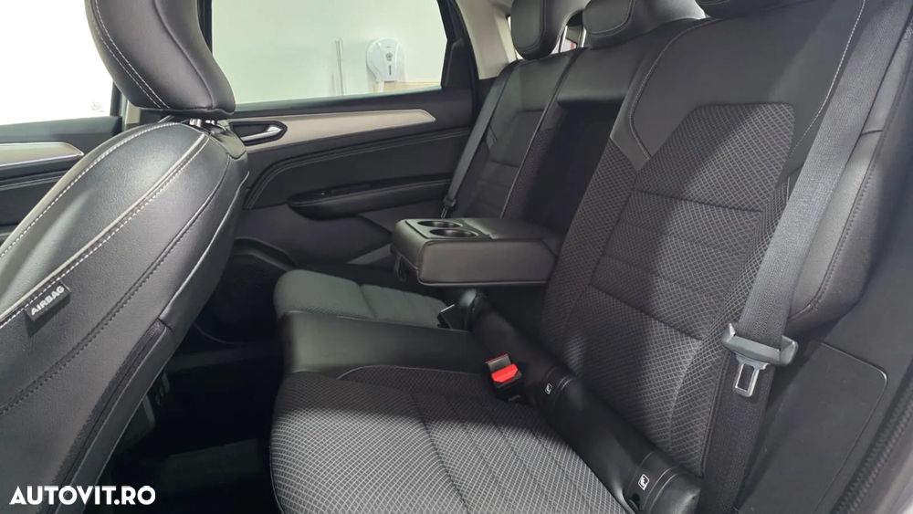 Renault Arkana MHEV 160 EDC Techno - 14