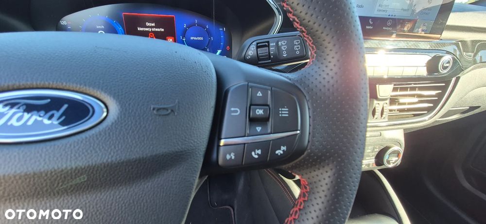 Ford Kuga 2.0 EcoBlue Hybrid ST-LINE - 24