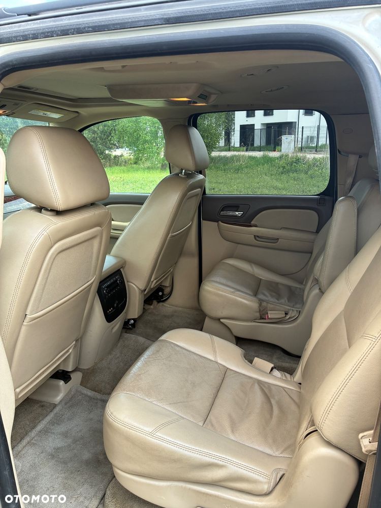 Chevrolet Suburban 5.3 LS 1500 4WD - 7