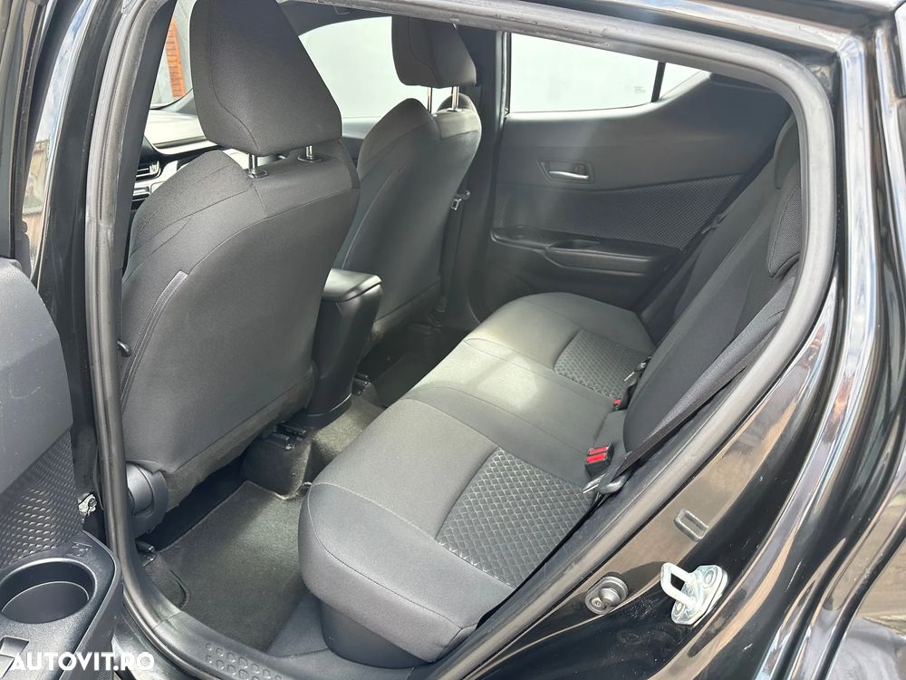 Toyota C-HR Hybrid Business-Edition - 24