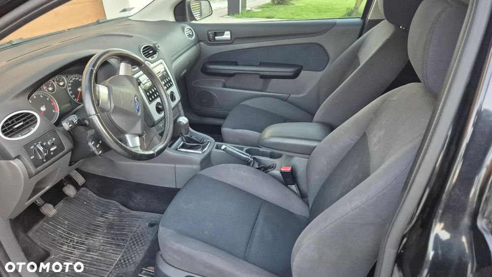 Ford Focus - 12