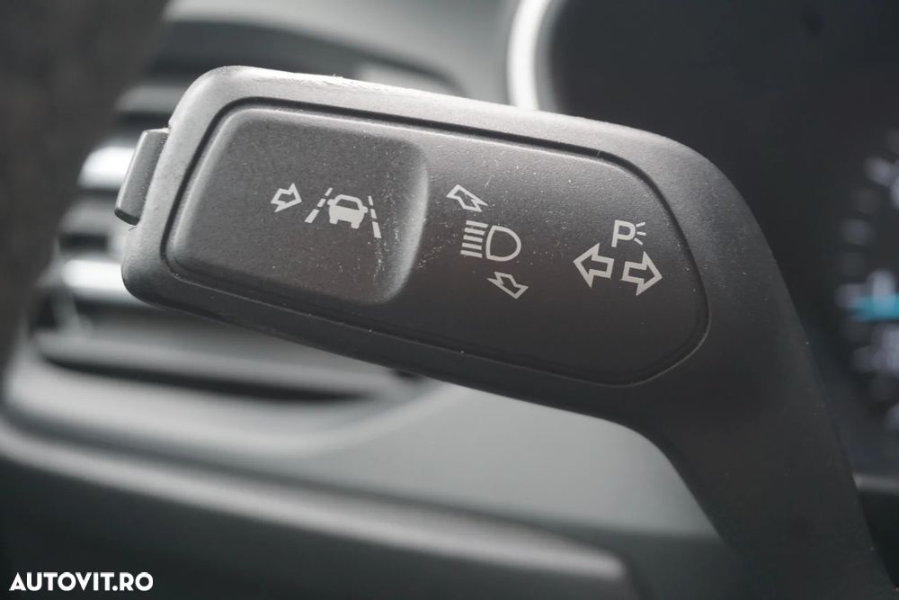 Ford Focus 1.0 EcoBoost Trend - 12