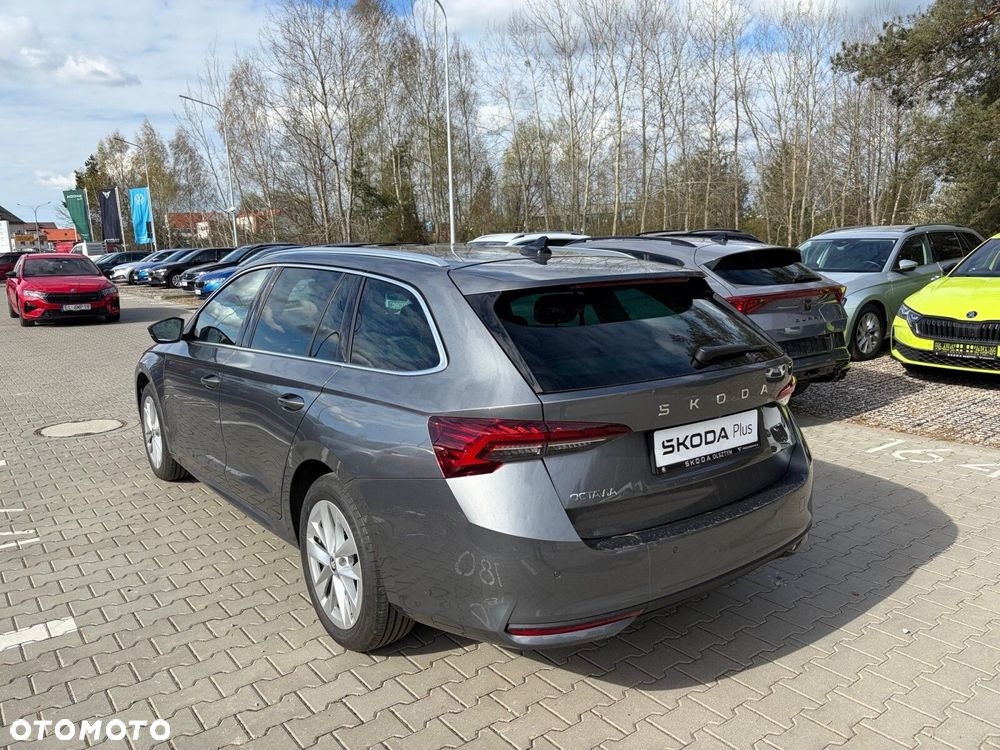 Skoda Octavia 1.5 TSI mHEV Selection DSG - 6