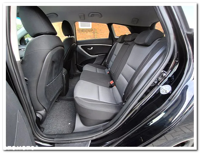 Hyundai i30 1.6 Automatik Style - 27