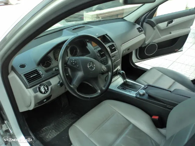 Mercedes-Benz C 220 CDi Avantgarde BlueEfficiency Aut. - 12