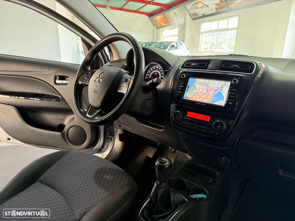 Mitsubishi Space Star 1.2 Intense Connect Edition - 16
