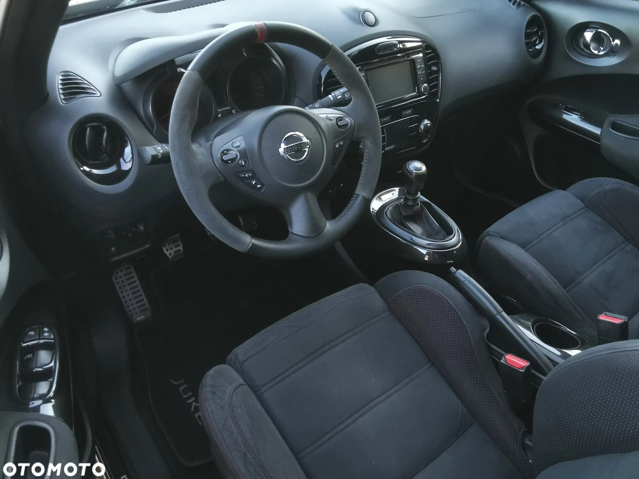 Nissan Juke 1.6 DIG-T Nismo - 17