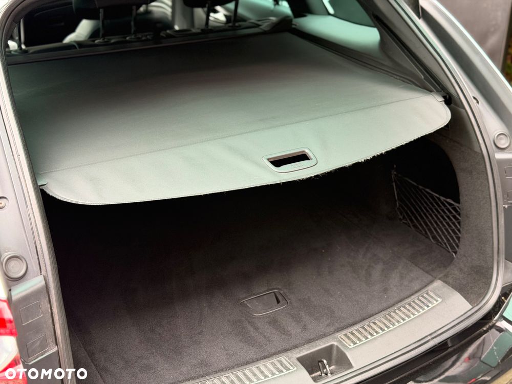Opel Insignia - 32