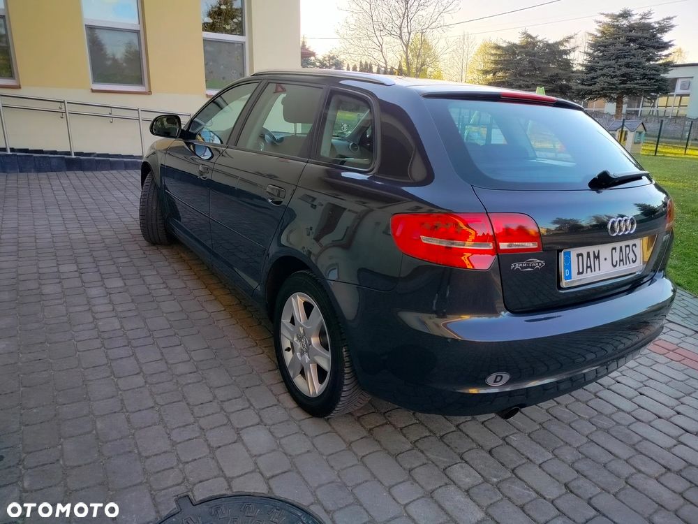 Audi A3 Sportback 1.6 Attraction - 4