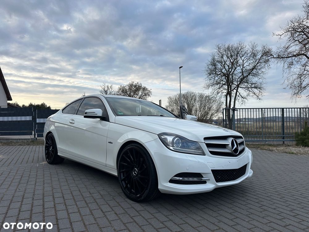 Mercedes-Benz Klasa C 220 CDI DPF Automatik Avantgarde - 13