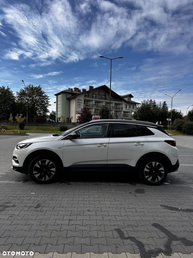 Opel Grandland X 1.2 T GPF Ultimate S&S - 4