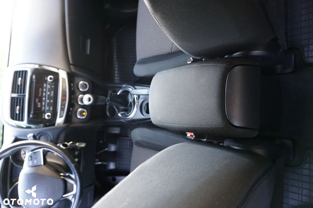 Mitsubishi ASX - 13