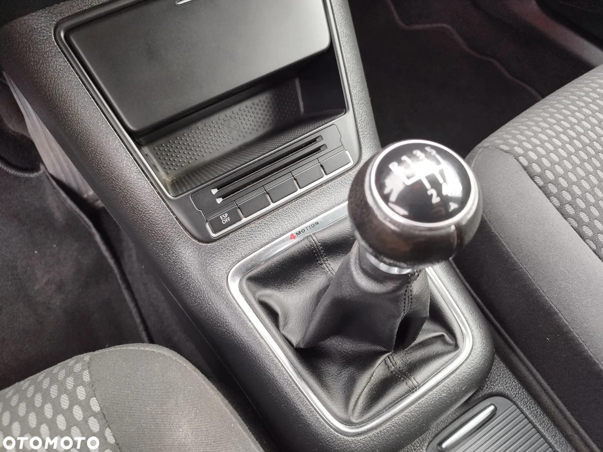 Volkswagen Tiguan 2.0 TDI DPF 4Motion Trend & Fun - 32