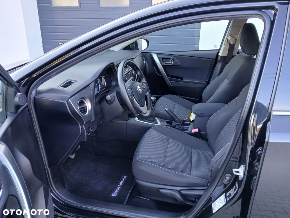 Toyota Auris 1.6 Valvematic Edition - 29