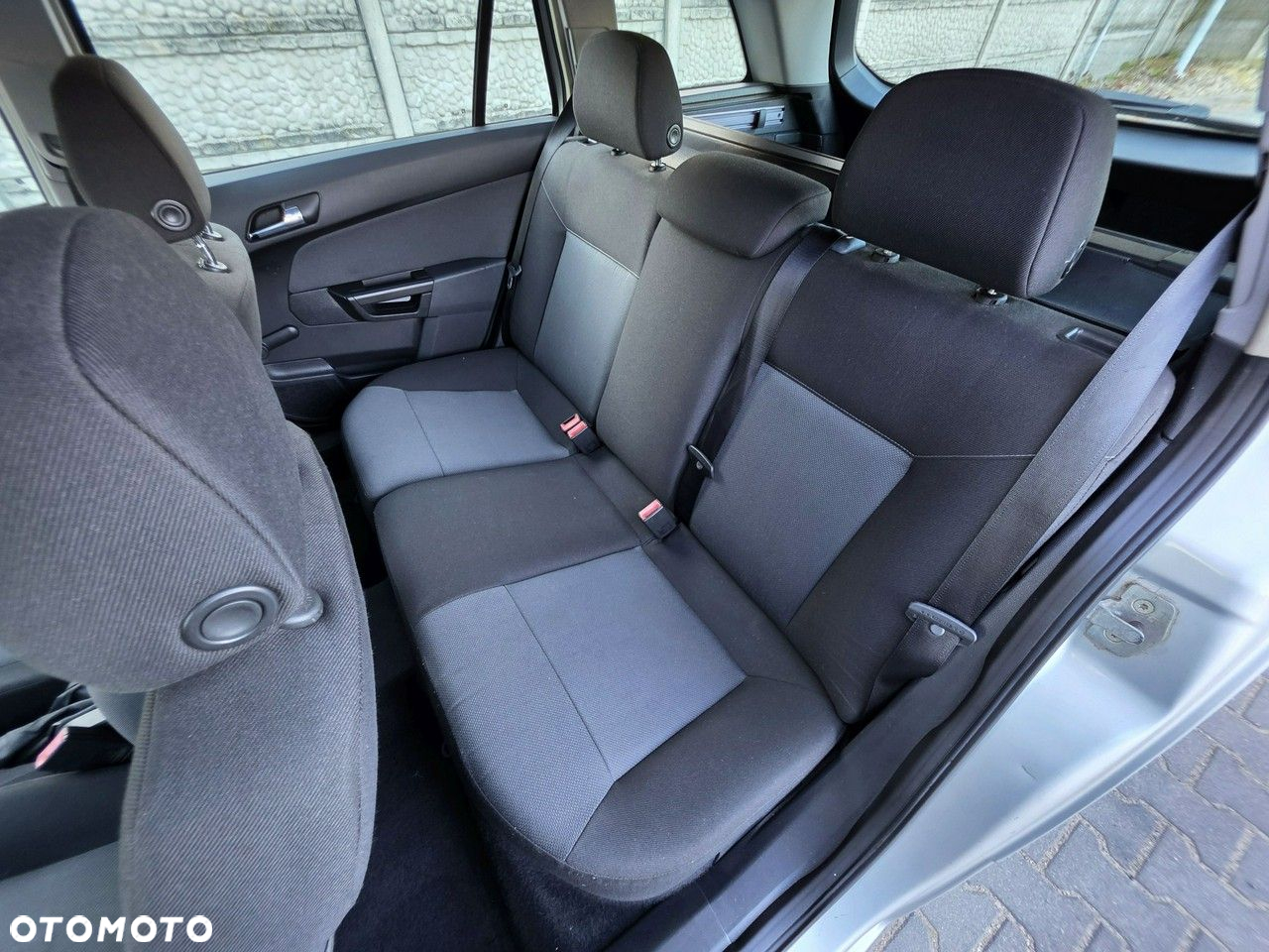 Opel Astra 1.8 Caravan Automatik - 25