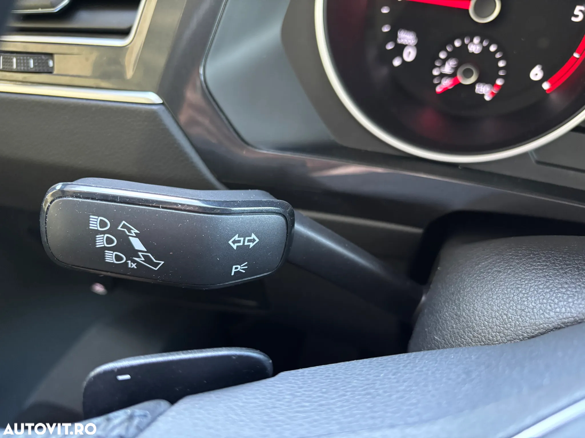 Volkswagen Tiguan 2.0 TDI DPF DSG Comfortline - 31