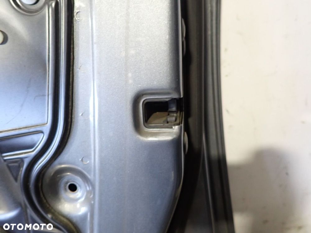 DRZWI PRAWY PRZÓD VOLKSWAGEN PASSAT B6 - 10