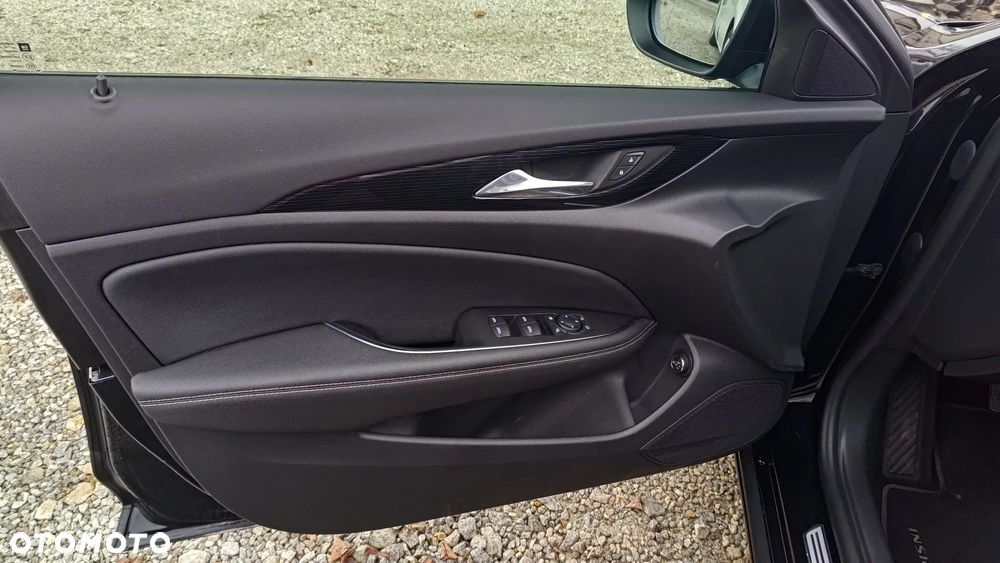 Opel Insignia 2.0 Exclusive - 11