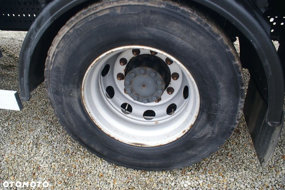 Mercedes-Benz Antos Actros 1830 - 24