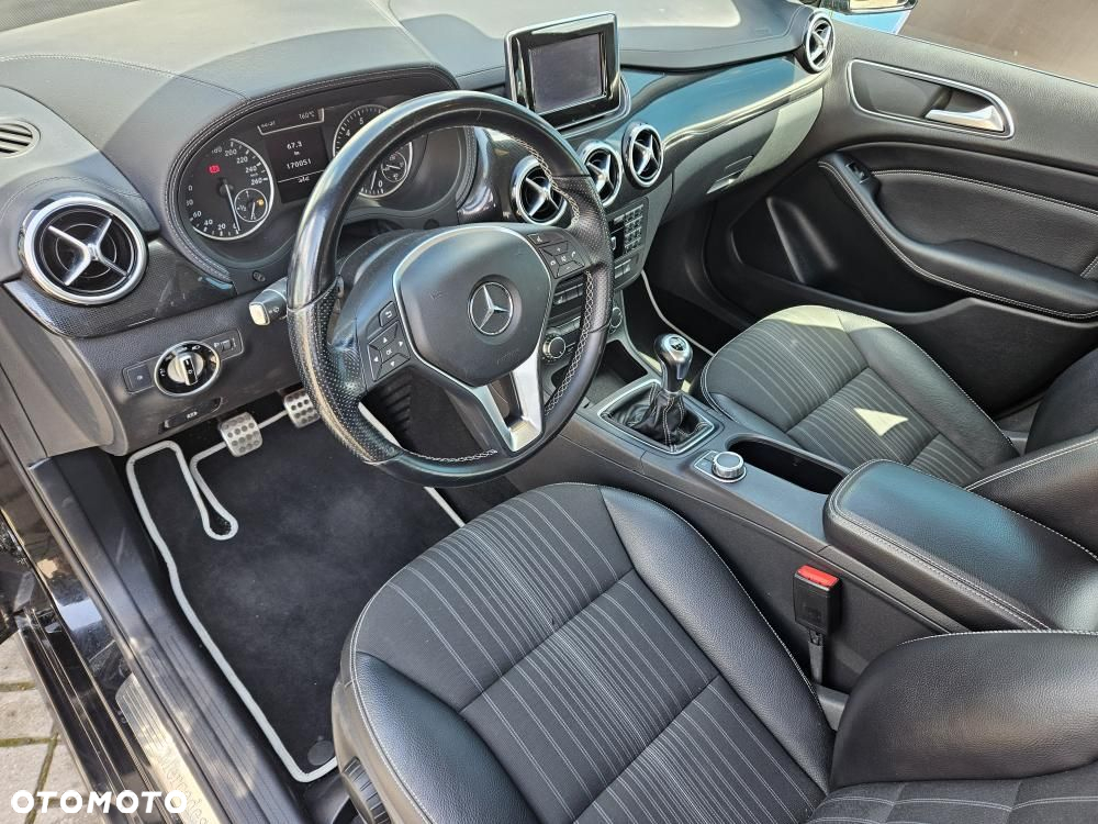 Mercedes-Benz Klasa B 180 (BlueEFFICIENCY) - 7