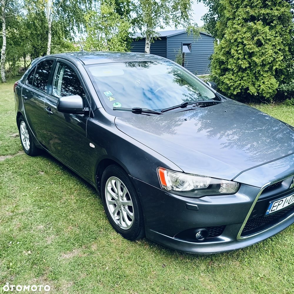 Mitsubishi Lancer 2010 photo 2