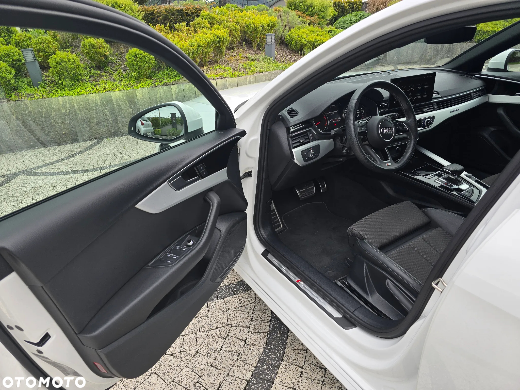 Audi A4 Avant 40 TDI quattro S tronic S line - 16