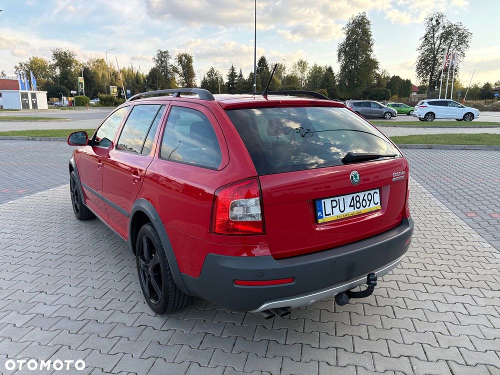 Skoda Octavia Scout 2.0 TDI DPF - 8