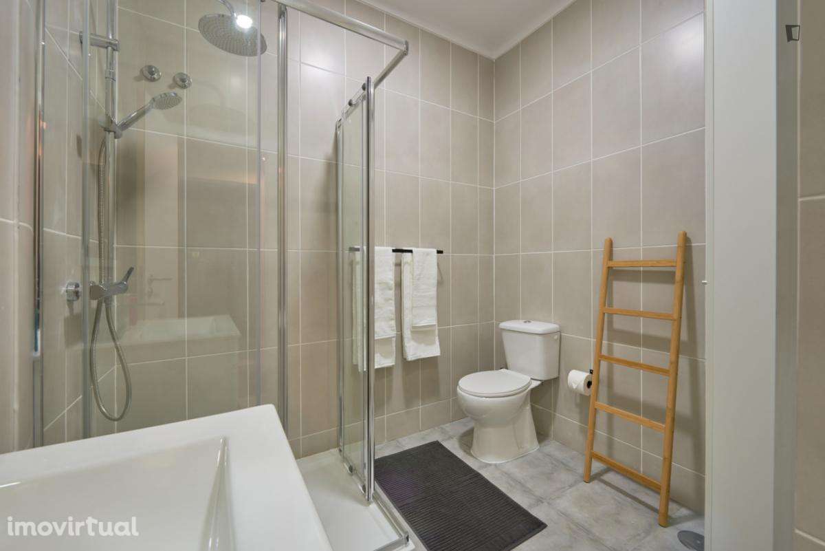 Quarto - localizado em Penha de França Lisbon - Grande imagem: 3/45