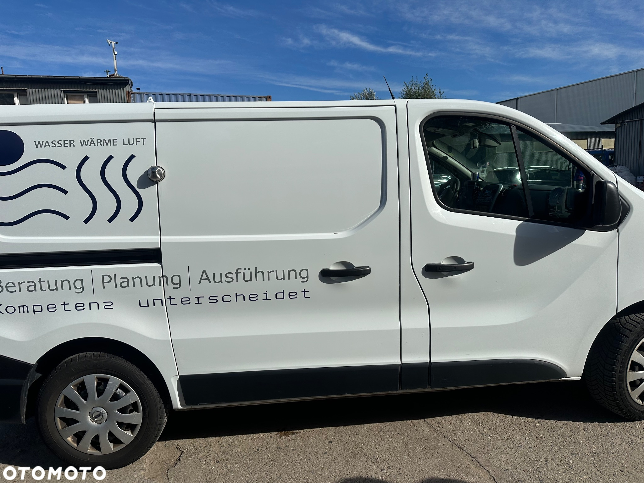 Nissan NV300 - 3