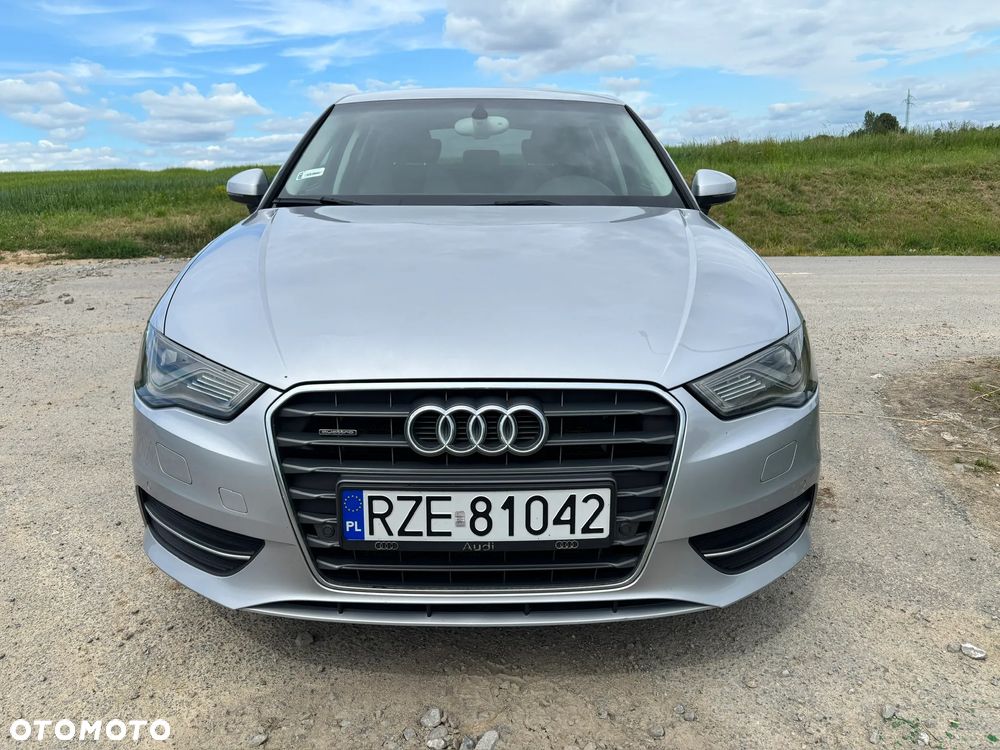 Audi A3 Sportback 1.8 TFSI Quattro Attraction S tronic - 2