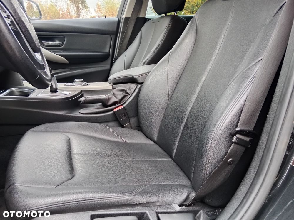 BMW Seria 3 - 33